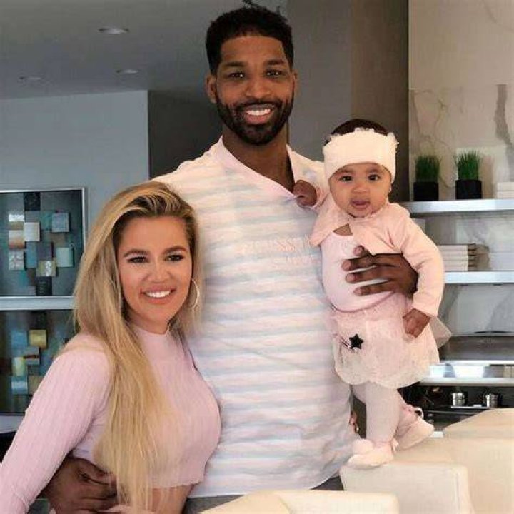 Khloe Kardashian’s New Romance Isn’t A ‘Priority’ As She Preps For 2nd Baby With Tristan Thompson