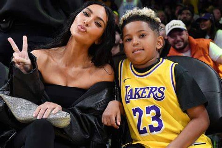 Kim Kardashian At North&rsquo;s Basketball Game
