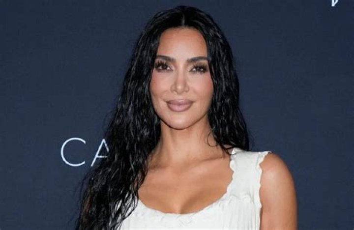 Kim Kardashian hits up Art Basel Miami Beach with sister Khloe and pals Serena Williams and Foodgod. 02 Dec 2022 Pictured: Kim Kardashian, Khloe Kardashian, Serena Williams; Jonathan Cheban. Photo credit: MEGA TheMegaAgency.com +1 888 505 6342 (Mega Agency TagID: MEGA922862_001.jpg) [Photo via Mega Agency]