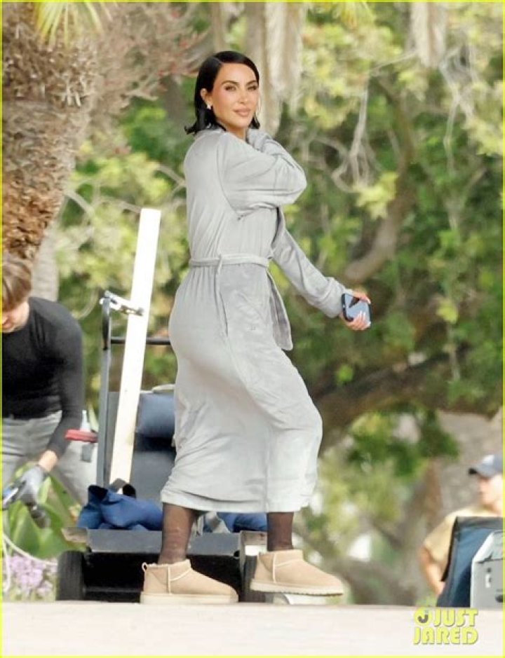 Kim Kardashian In All Gray Sweats