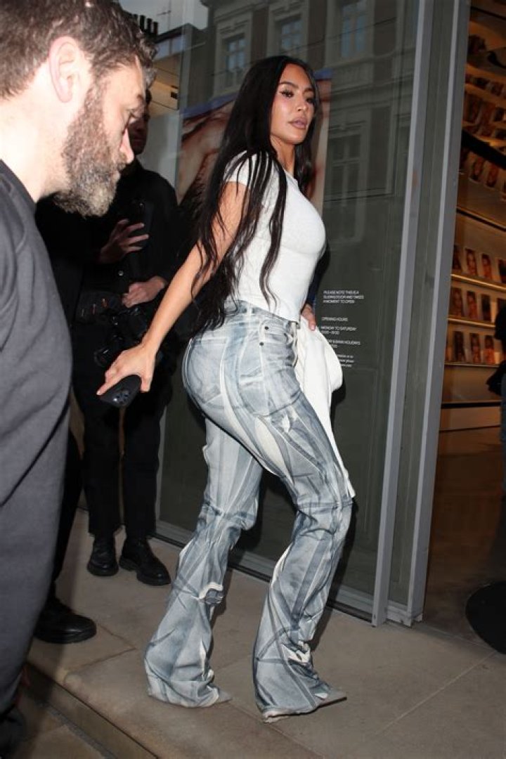 Kim Kardashian In Tight Tan Dress
