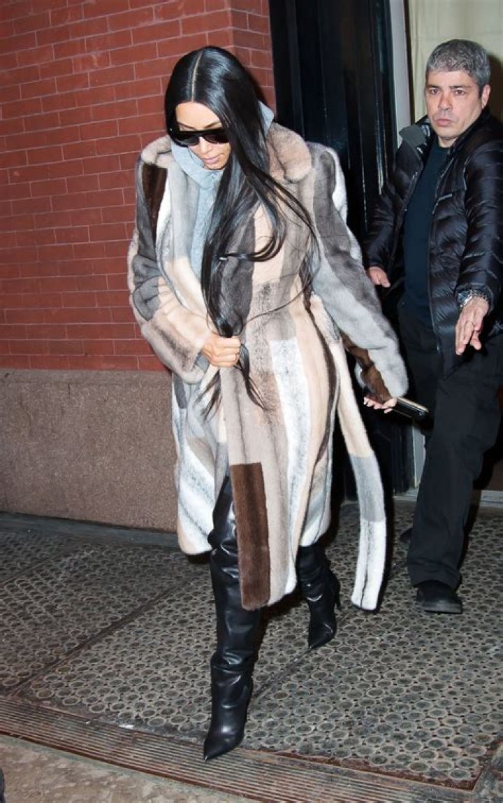 Kim Kardashian leaves her hotel in ParisPictured: Kim KardashianRef: SPL5074686 250319 NON-EXCLUSIVEPicture by: SplashNews.comSplash News and PicturesLos Angeles: 310-821-2666New York: 212-619-2666London: 0207 644 7656Milan: 02 4399 Rights, No France Rights