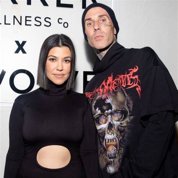 Kourtney Kardashian Caught Wildly Drunk On Toilet At Kylie’s Birthday — Watch