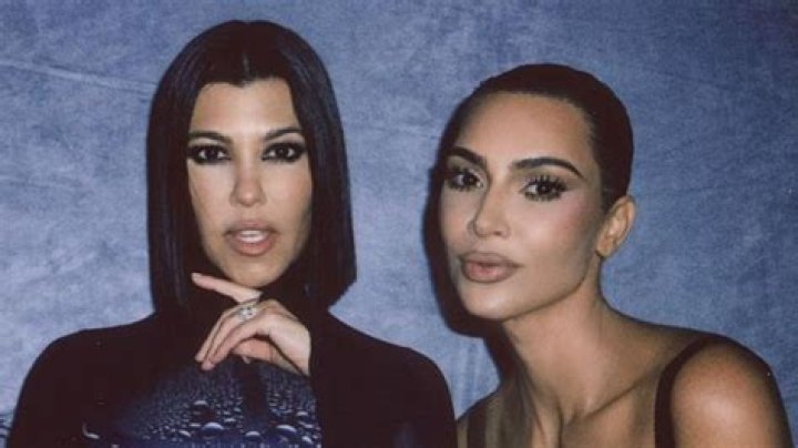 Kourtney Kardashian Cries After Fight With Kim On KUWTK – Hollywood Life