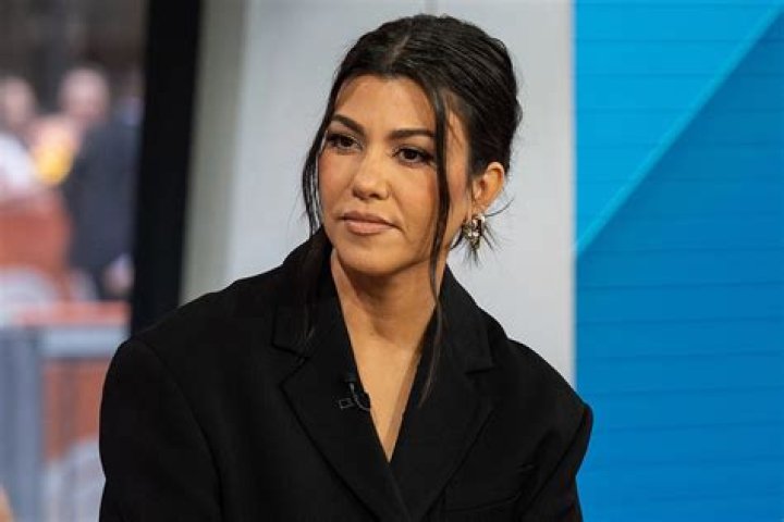 Kourtney Kardashian Cries Over Feeling ‘Incomplete’ Ahead Of 40th Birthday In New ‘KUWTK’ Clip
