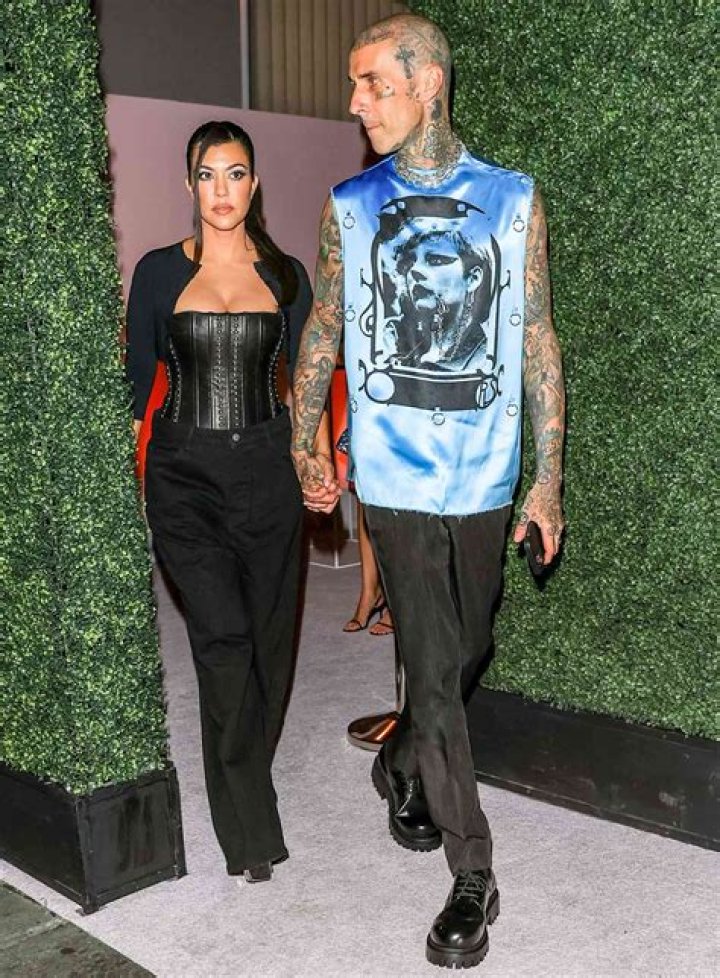 Kourtney Kardashian Out With Travis Barker