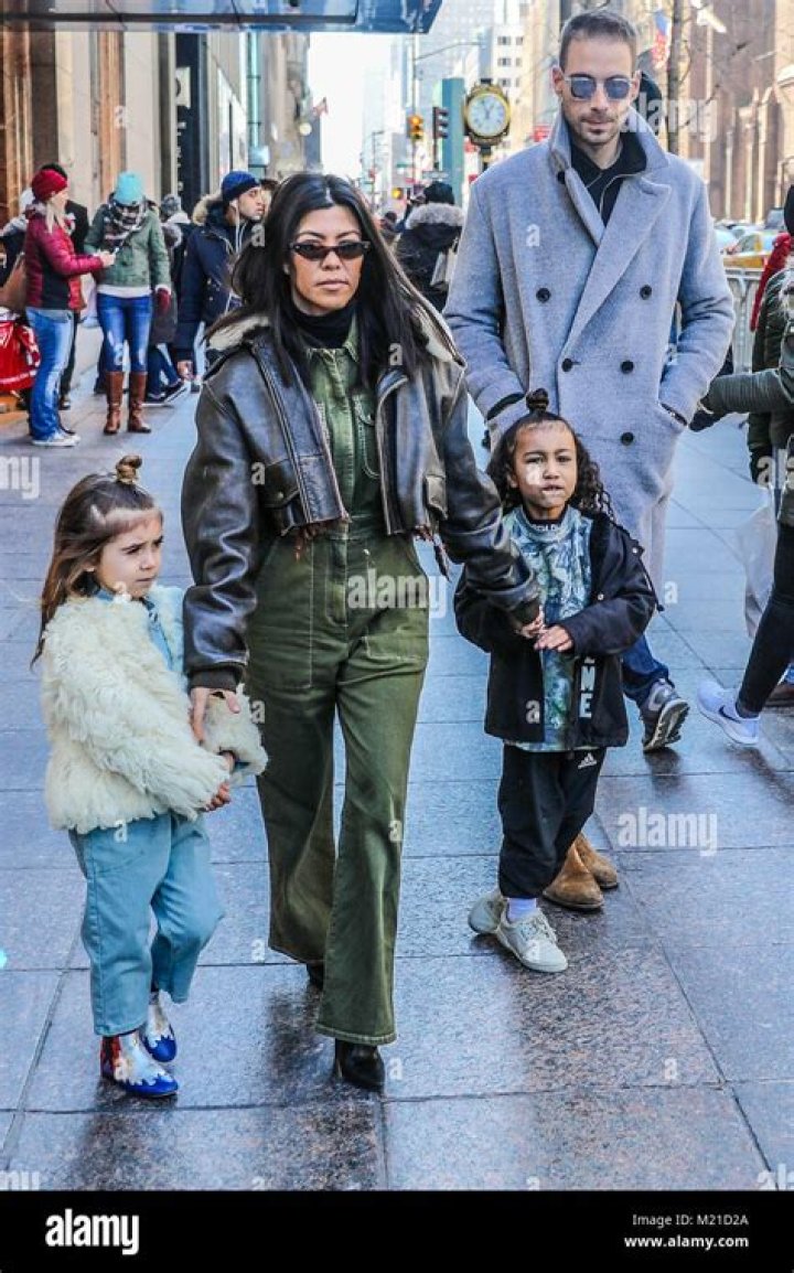 Kourtney Kardashian, Penelope Disick and North West Kourtney Kardashian out and about, Los Angeles, USA - 14 Mar 2018 Kourtney Kardashian picks up kids from Art Classes in Los Angeles