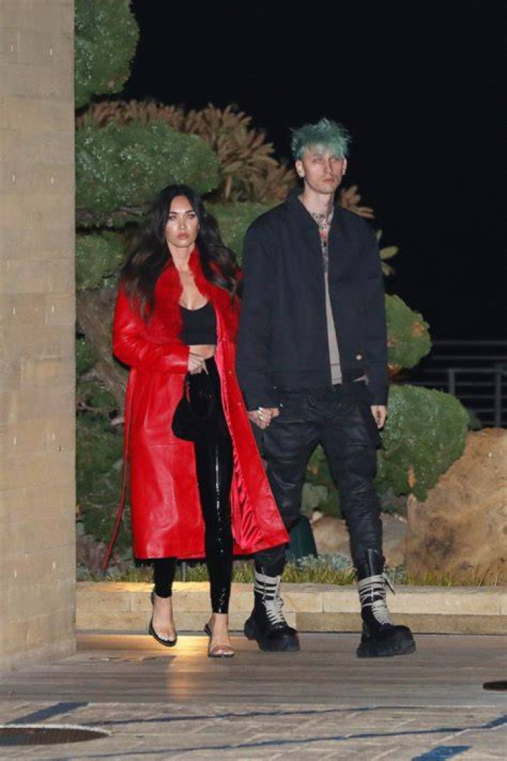 Kourtney Kardashian & Travis Barker Love Dates With Megan Fox & MGK – Hollywood Life