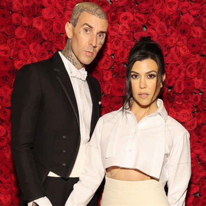 kourtney kardashian travis barker