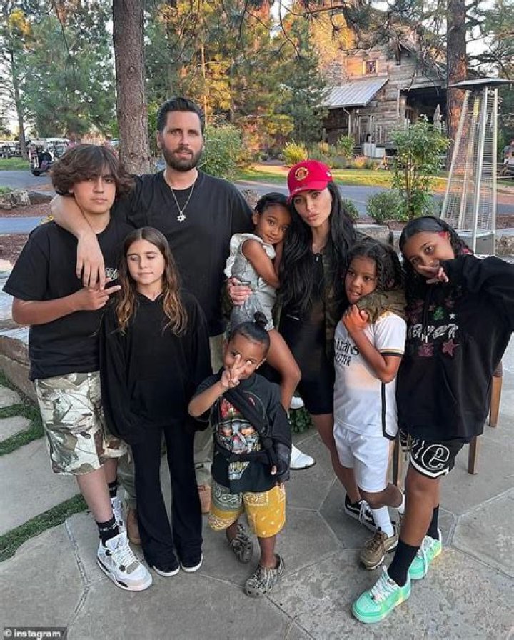 Kourtney, Travis & Kids Do Disneyland