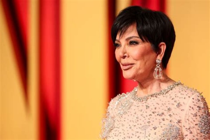 Kris Jenner’s Red Bikini In Mexico – Pics – Hollywood Life
