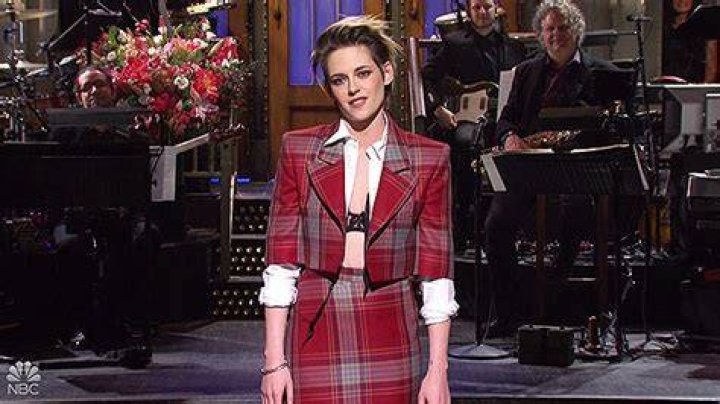 Kristen Stewart Hosts ‘SNL’: Recap – Hollywood Life
