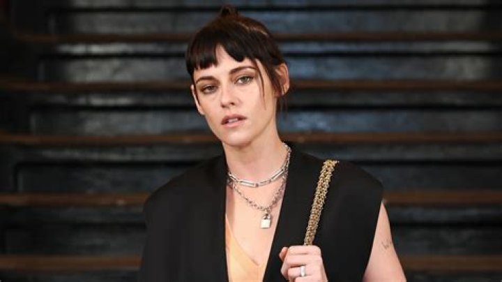 Kristen Stewart: Mom Reveals She Has ‘A Dark Side’