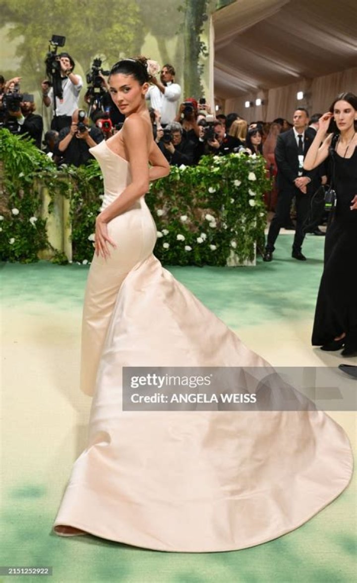 Kylie Jenner arrives at the Vanity Fair Oscar Party on Sunday, Feb. 9, 2020, in Beverly Hills, Calif. (Photo by Evan Agostini/Invision/AP)