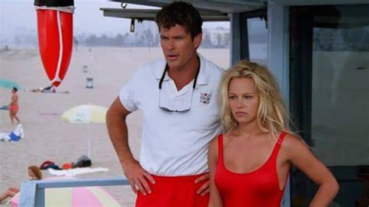 Kylie Jenner Channels Pamela Anderson’s ‘Baywatch’ Look With Blonde Hair & Red Bikini — See Pics