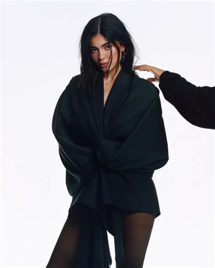 Kylie Jenner dresses in 'Coperni ' design for their Paris fashion show. 30 Sep 2022 Pictured: Kylie Jenner. Photo credit: TheRealSPW / MEGA TheMegaAgency.com +1 888 505 6342 (Mega Agency TagID: MEGA902908_002.jpg) [Photo via Mega Agency]