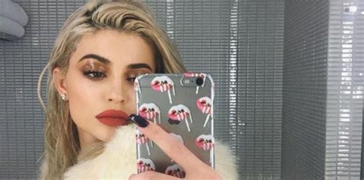 Kylie Jenner selfie tips