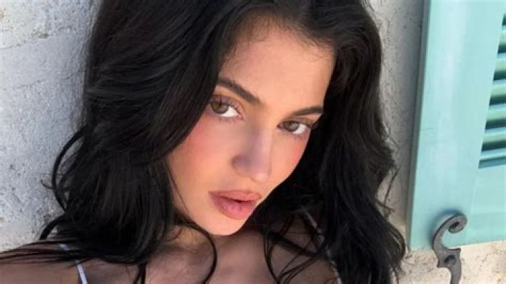 Kylie Jenner Stuns In All Black