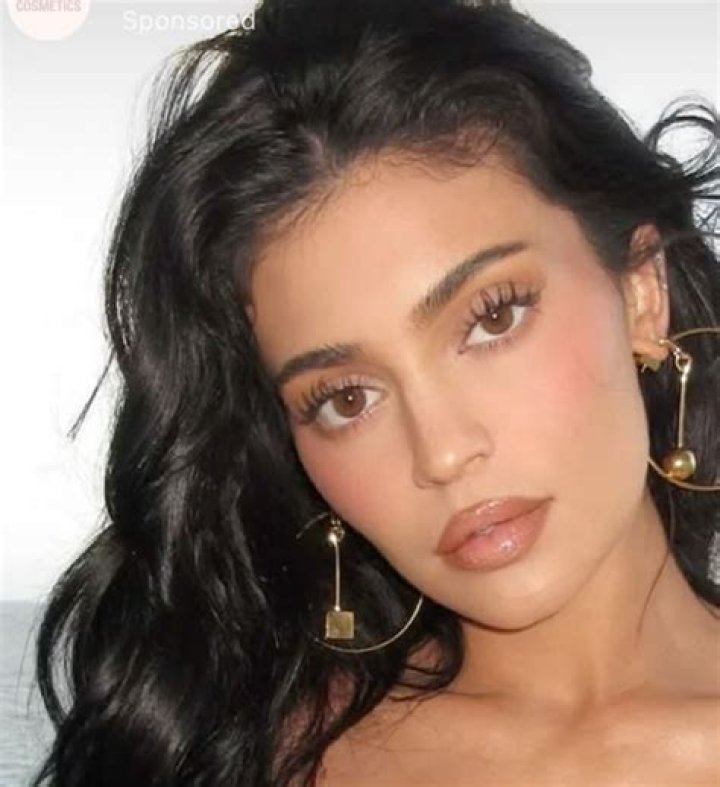 Kylie Jenner&rsquo;s Earrings