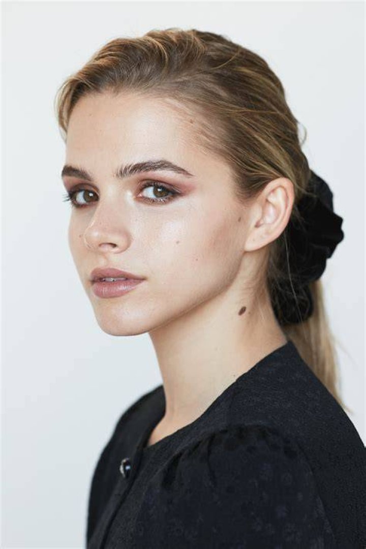Laine Neil Portrait Session &ndash; Hollywood Life &ndash; May 23, 2019