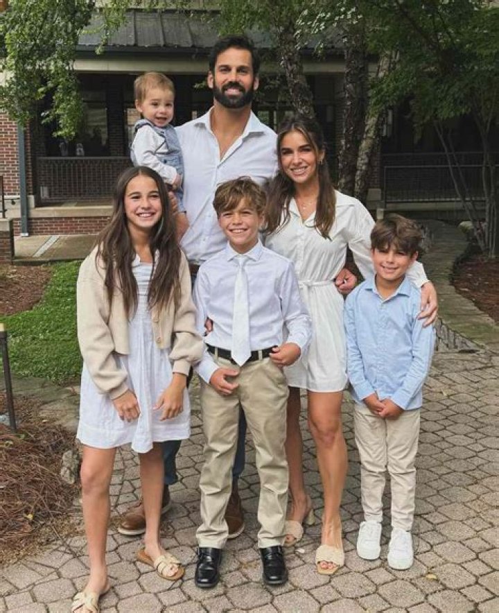 Learn About Her Kids With Eric Decker – Hollywood Life