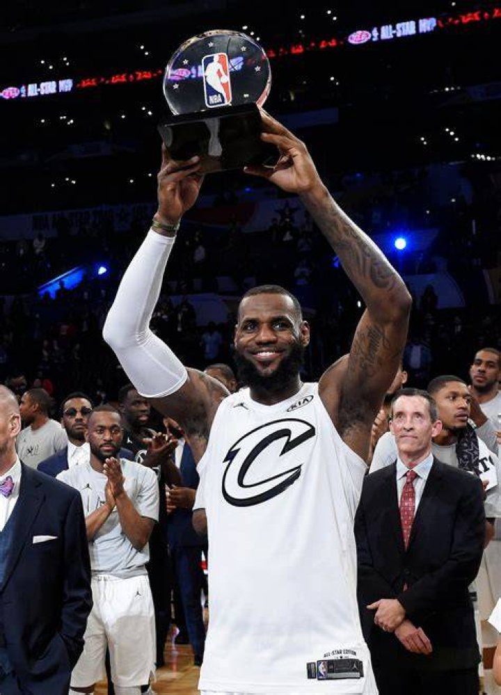 LeBron James of the Cleveland Cavaliers against the Los Angeles Clippers. The Clippers defeated the Cavaliers, 90-80, at the Staples Center on Wednesday, Dec. 3, 2003 in Los Angeles. (Kirby Lee via AP)