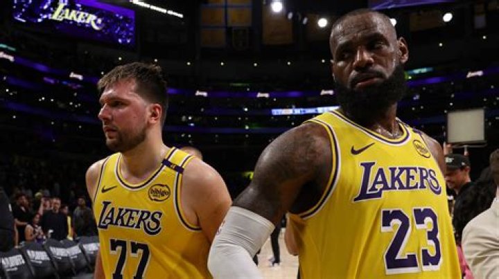 LeBron James To Los Angeles For Beyonce? Fans Concoct Wild Theory – Hollywood Life