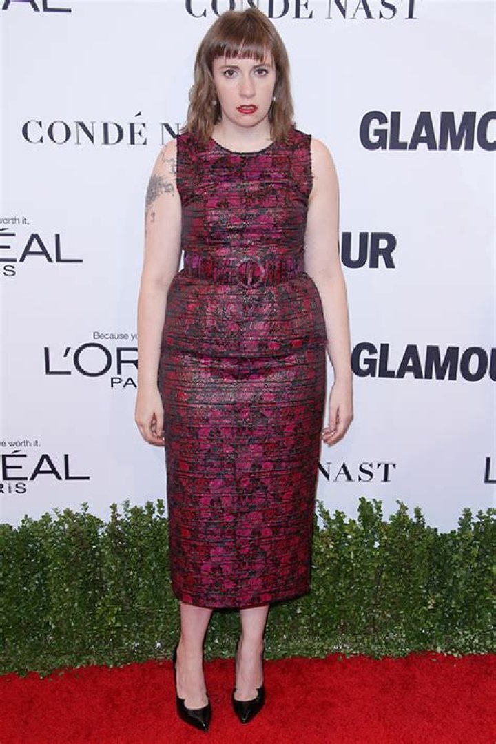 Lena Dunham Weight Loss Timeline — PICS