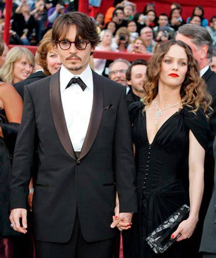 Lily-Rose Depp Reveals How Dad Johnny Protected Her From Fame As A Kid – Hollywood Life