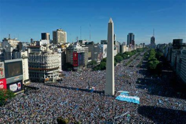 Lionel Messi’s Nearly Thrown From Bus During Victory Parade In Buenos Aires: Watch