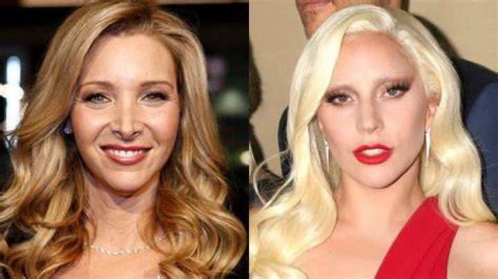 Lisa Kudrow and Lady Gaga perform &ldquo;Smelly Cat&rdquo;. Photo: Terence Patrick