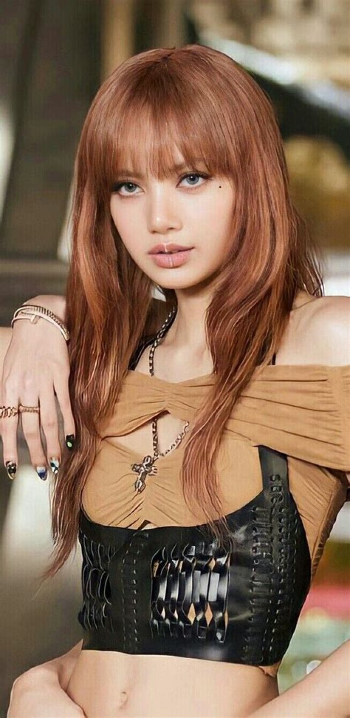 Lisa of the south korean girl band 'Blackpink' pictured crossing the street after attending the 'Michael Kors' Fashion Show in Downtown, Manhattan. Pictured: Lisa of Blackpink Ref: SPL5023761 130918 NON-EXCLUSIVE Picture by: Jose Perez / SplashNews.com Splash News and Pictures Los Angeles: 310-821-2666 New York: 212-619-2666 London: 0207 644 7656 Milan: 02 4399 8577 World Rights