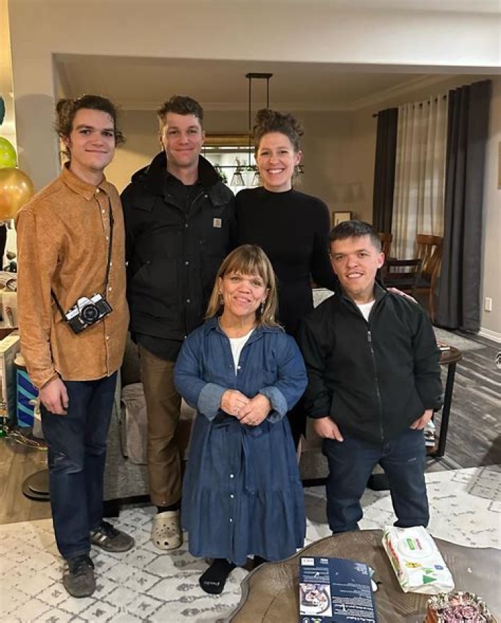 ‘Little People Big World’s Amy Roloff Snubs Tori: Photo – Hollywood Life