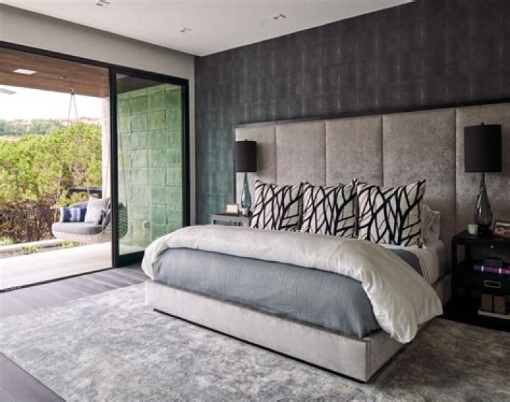 lori harvey bedroom pic