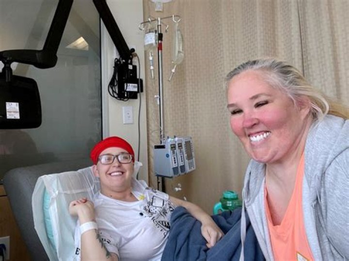 Mama June Reunites With Daughter Chickadee Amid Cancer Diagnosis In Sweet Hospital Photos