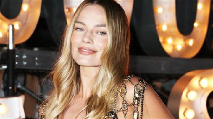 Margot Robbie Rocks Bikini Top At Chanel Cruise Show: Photos – Hollywood Life