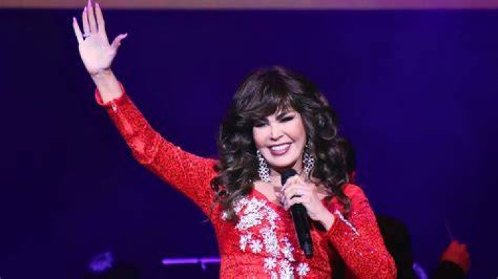 Marie Osmond performing
