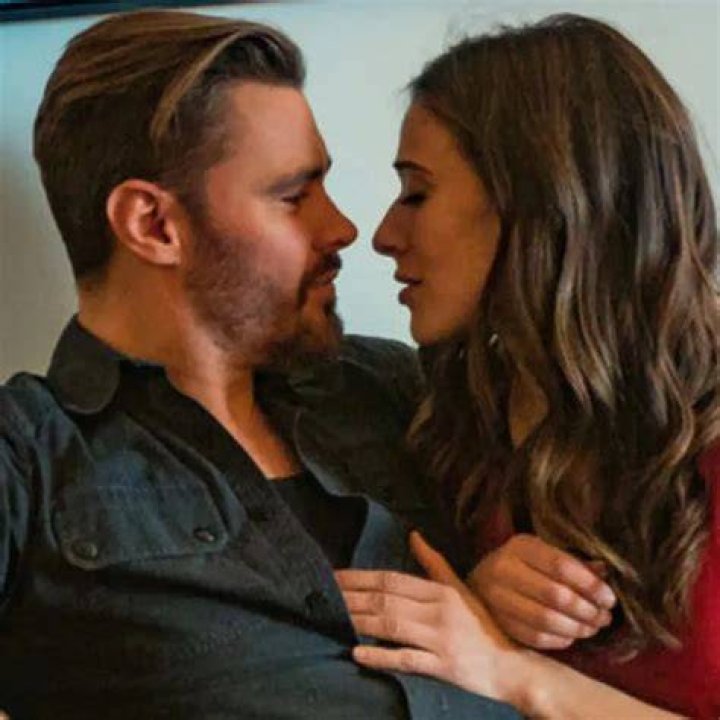Marina Squerciati Patrick John Flueger