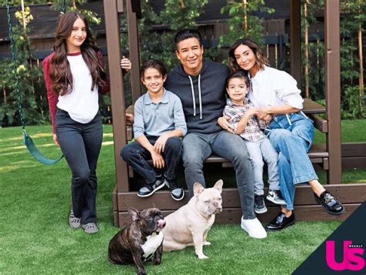Mario Lopez & Family