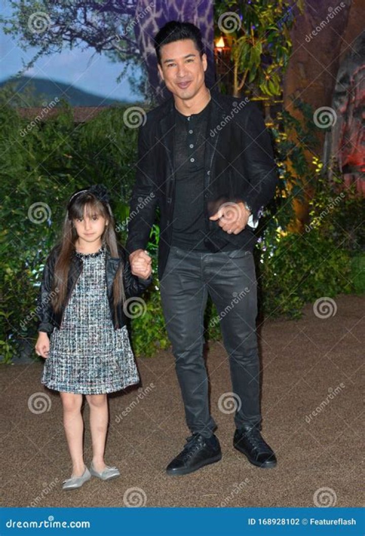 Mario Lopez & Gia