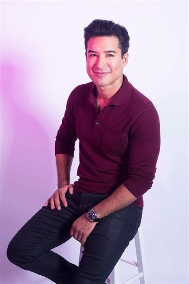 Mario Lopez Flashes A Smile