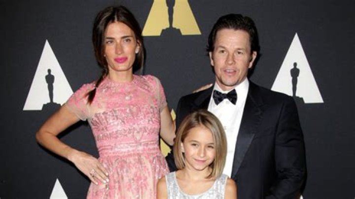 Mark Wahlberg Shares Photo Of Daughter Ella, 18, With Her Boyfriend – Hollywood Life