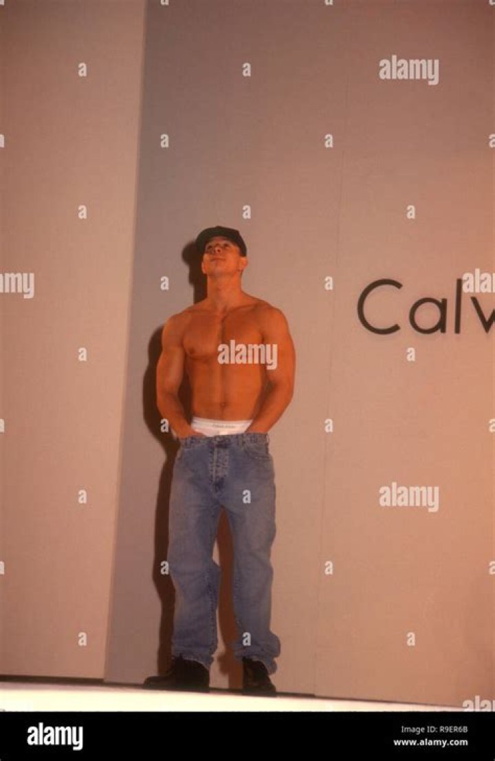 MARKY MARKCALVIN KLEIN FASHION SHOW - 1993