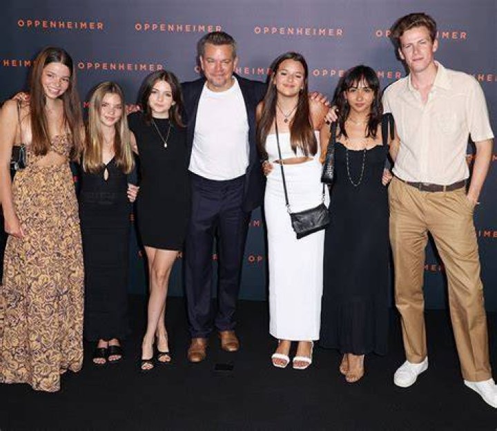 Matt Damon’s 4 Daughters At ‘Oppenheimer Paris Premiere: Photos – Hollywood Life