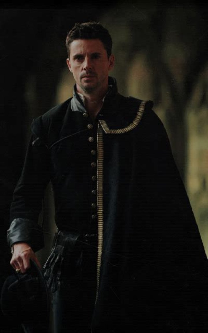 Matthew Goode as Matthew Clairmont, Teresa Palmer as Diana Bishop&nbsp;- A Discovery of Witches _ Season 1, Episode 3 - Photo Credit: Adrian Rogers/SundanceNow/Shudder/Bad Wolf