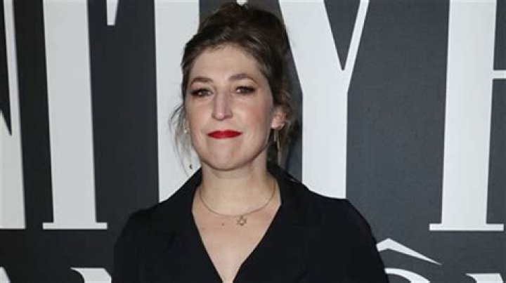 Mayim Bialik Reveals She’s Leaving ‘Jeopardy!’ in Bombshell Post – Hollywood Life