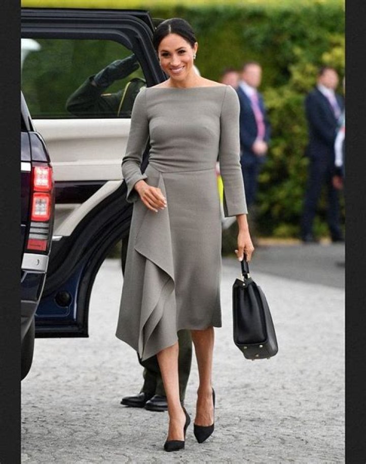 Meghan Duchess of SussexMeghan Duchess of Sussex visit to Brinsworth House, Twickenham, London, UK - 18 Dec 2018Meghan Duchess of Sussex is visiting the Royal Variety Charity's residential nursing and care home. The Royal Variety Charity, of which the Queen is Patron, assists those who have worked professionally in the entertainment industry and are in need of help and assistance as a result of old age, ill-health, or hard times. Many of those who work in the entertainment industry can often work season to season, spending long periods with no work at all, and with little ability to make any plans for their futures, or to provide themselves with security should they have an accident or fall ill.Money raised by the Royal Variety Charity, and through the annual Royal Variety Performance, helps and supports hundreds of retired entertainers throughout the UK.