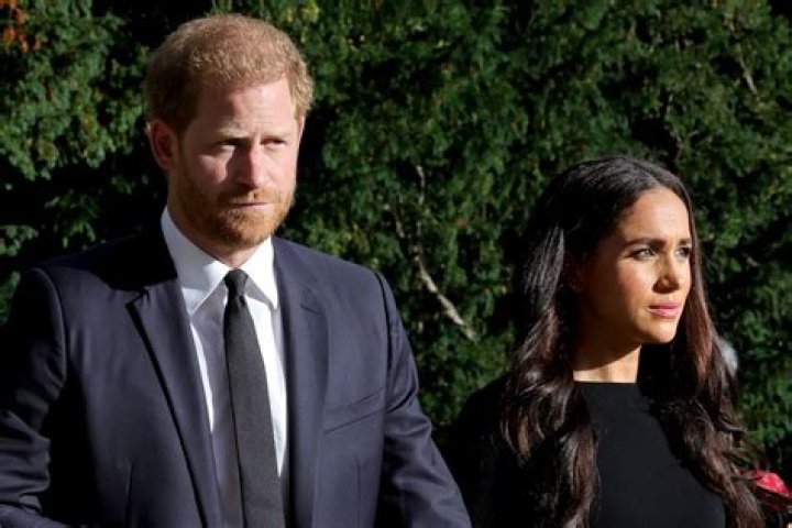 Meghan Markle & Prince Harry Reunite With Prince William & Kate – Hollywood Life