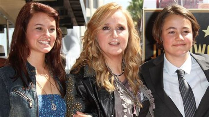Melissa Etheridge’s Daughter Mourns The Loss Of Her Brother Beckett – Hollywood Life