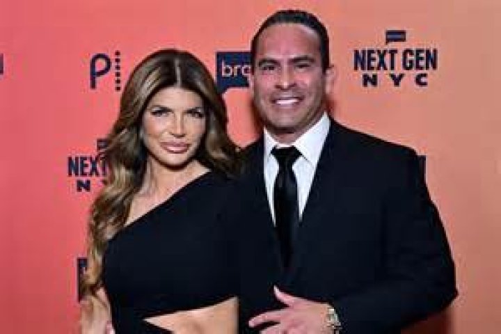 Melissa Gorga, 41, & Teresa Guidice, 48, Prove They’re Sexy AF In Embellished Swimwear — Pic